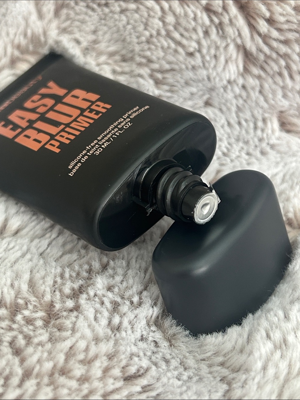 New huda beauty easy blur primer (bronze) - Picture 6 of 6